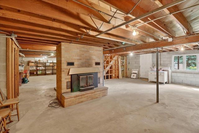 225 N Cairo Avenue, Jefferson, WI 53549