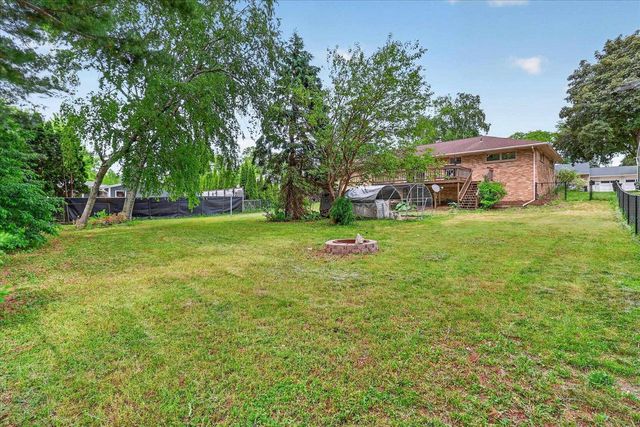 225 N Cairo Avenue, Jefferson, WI 53549