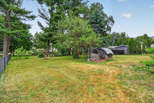 225 N Cairo Avenue, Jefferson, WI 53549