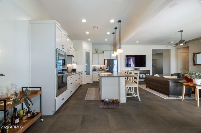 7997 E BELLA VISTA Lane, Prescott Valley, AZ 86315