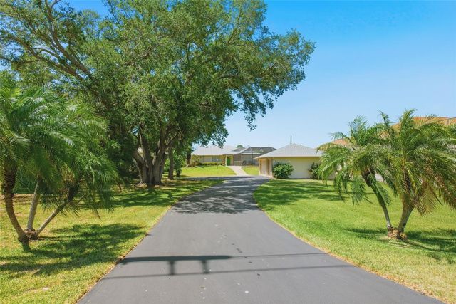 880 LEMON BAY DRIVE, Venice, FL 34293