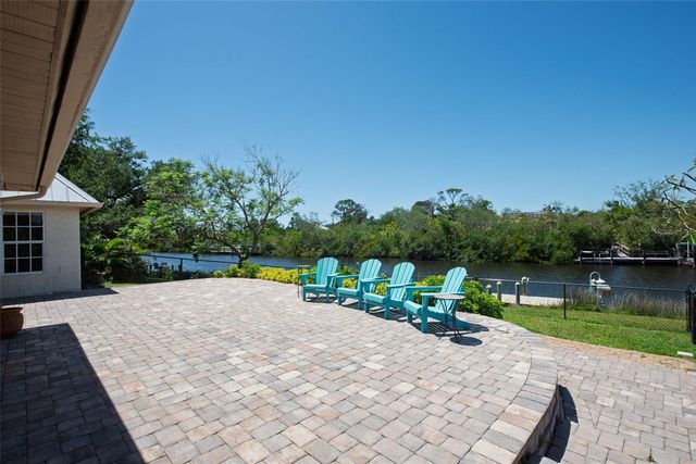880 LEMON BAY DRIVE, Venice, FL 34293