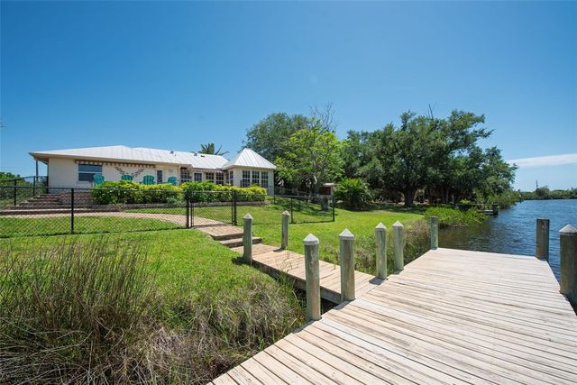 880 LEMON BAY DRIVE, Venice, FL 34293