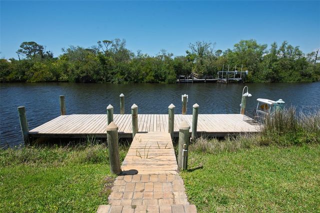 880 LEMON BAY DRIVE, Venice, FL 34293