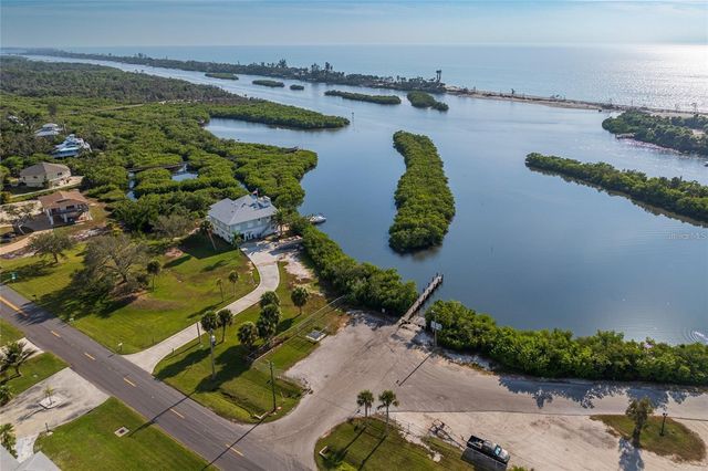 880 LEMON BAY DRIVE, Venice, FL 34293
