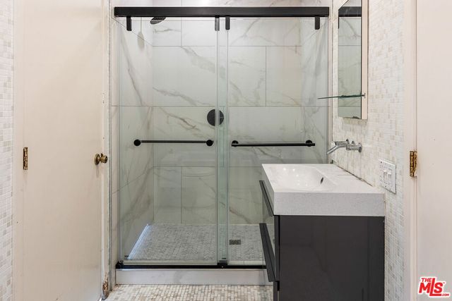 1740 Kilbourn Street, Los Angeles, CA 90065