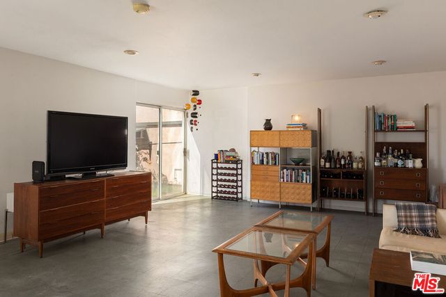 1740 Kilbourn Street, Los Angeles, CA 90065