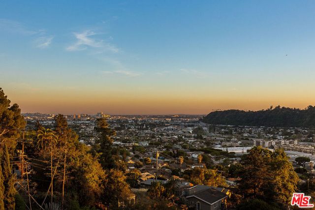 1740 Kilbourn Street, Los Angeles, CA 90065