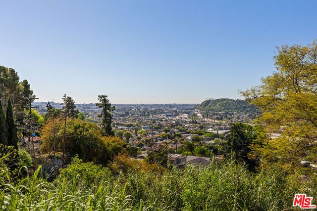 1740 Kilbourn Street, Los Angeles, CA 90065