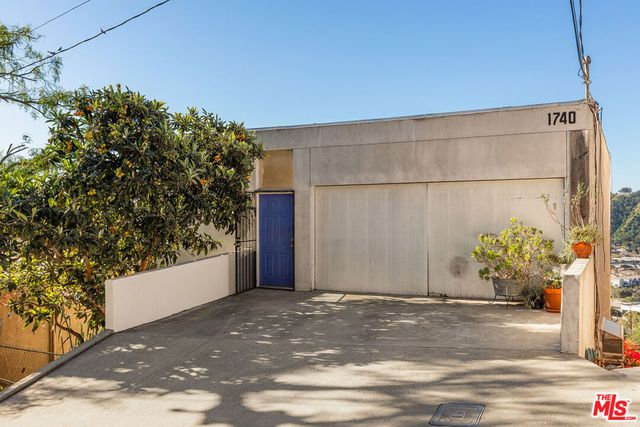 1740 Kilbourn Street, Los Angeles, CA 90065