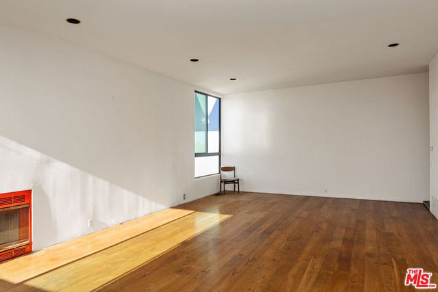 1740 Kilbourn Street, Los Angeles, CA 90065