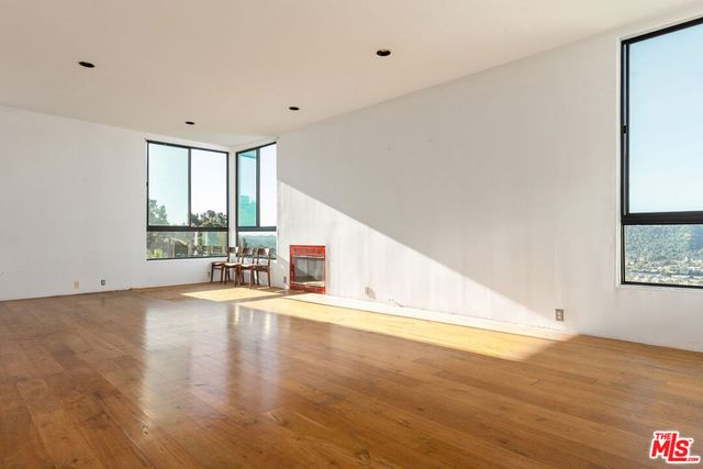 1740 Kilbourn Street, Los Angeles, CA 90065