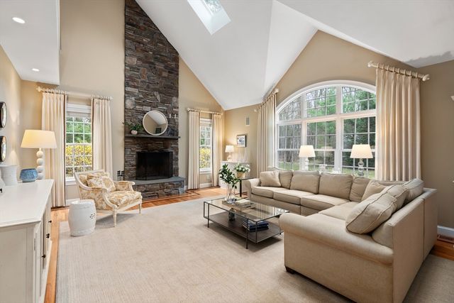 15 Ronald Road, Sudbury, MA 01776
