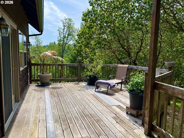 28544 CROW Rd, Eugene, OR 97402