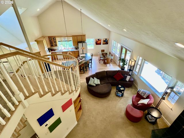 28544 CROW Rd, Eugene, OR 97402