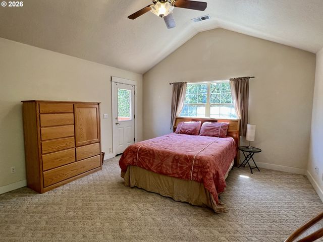28544 CROW Rd, Eugene, OR 97402