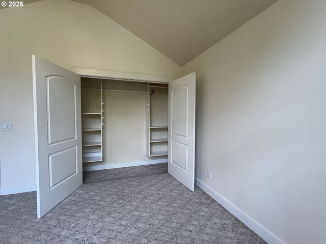 28544 CROW Rd, Eugene, OR 97402