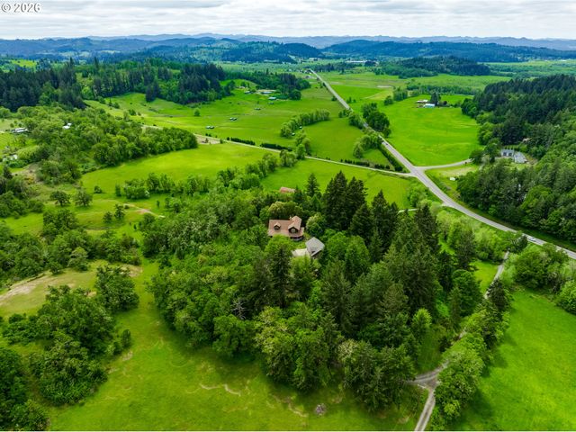 28544 CROW Rd, Eugene, OR 97402