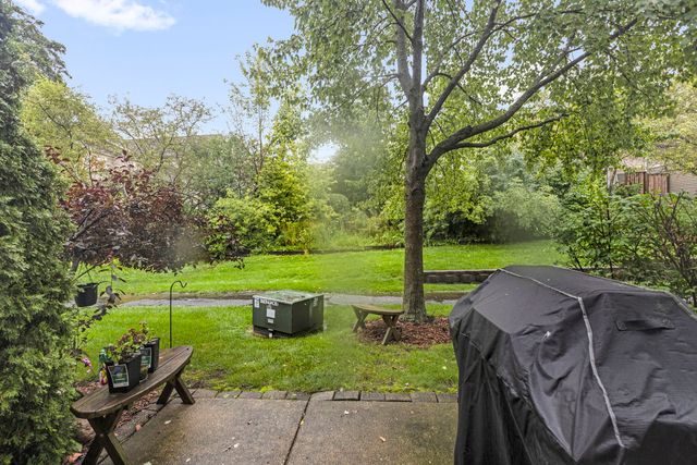 145 Winchester Drive, Streamwood, IL 60107
