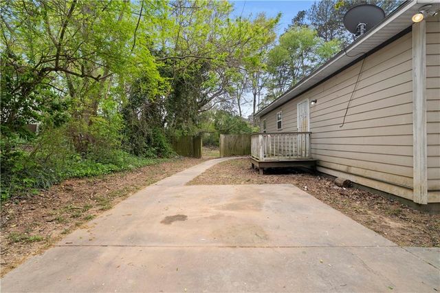 2246 Abner Place NW, Atlanta, GA 30318