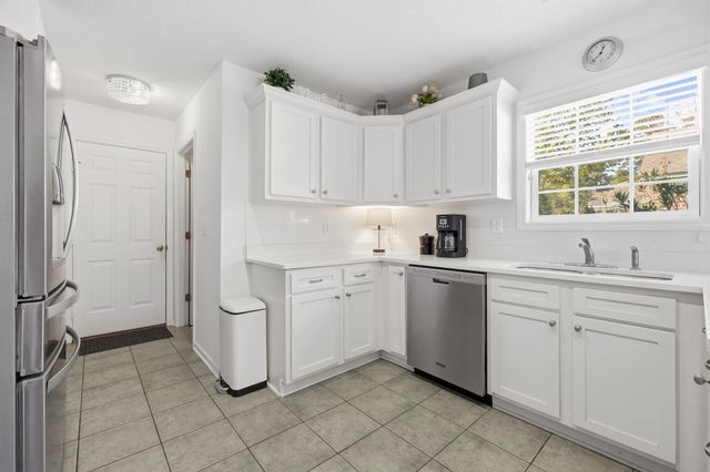 118 Wildflower Trail, Pawleys Island, SC 29585