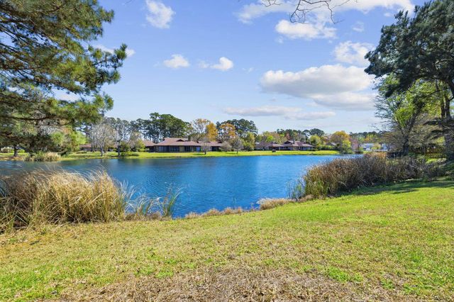 118 Wildflower Trail, Pawleys Island, SC 29585