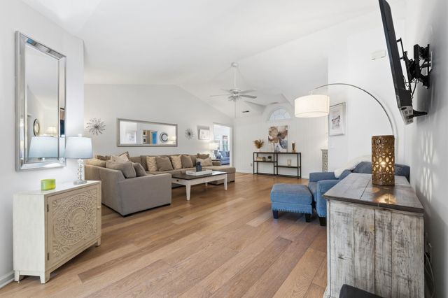 118 Wildflower Trail, Pawleys Island, SC 29585