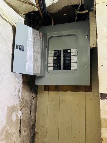 318 Barat Avenue, Kansas City, MO 64123