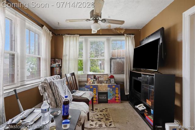18939 Santa Barbara Drive, Detroit, MI 48221