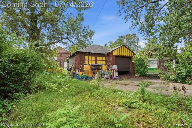 18939 Santa Barbara Drive, Detroit, MI 48221