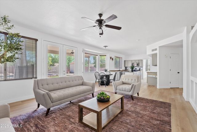 11530 W PALM BROOK Drive, Avondale, AZ 85392