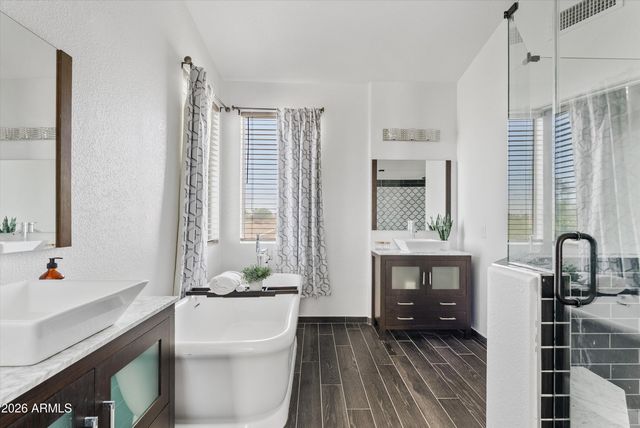 11530 W PALM BROOK Drive, Avondale, AZ 85392