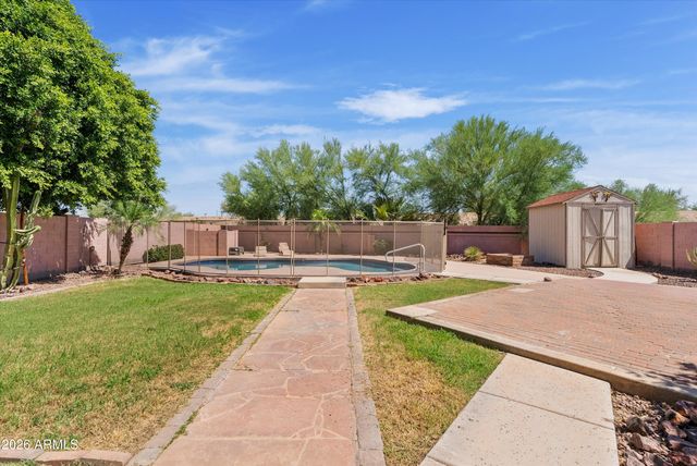 11530 W PALM BROOK Drive, Avondale, AZ 85392