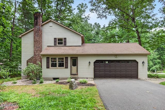 26 Knollwood Drive, Wilton, NY 12866