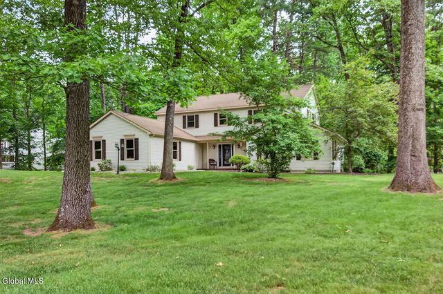 26 Knollwood Drive, Wilton, NY 12866