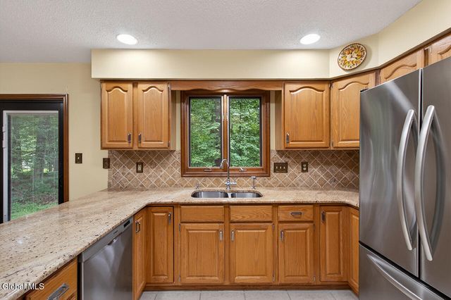 26 Knollwood Drive, Wilton, NY 12866