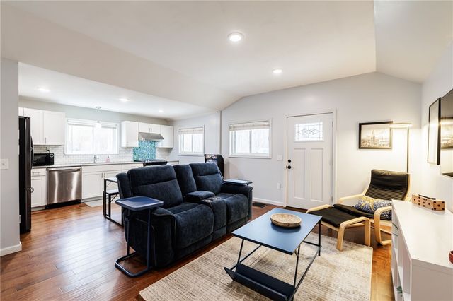 163 Park Road, Irondequoit, NY 14622