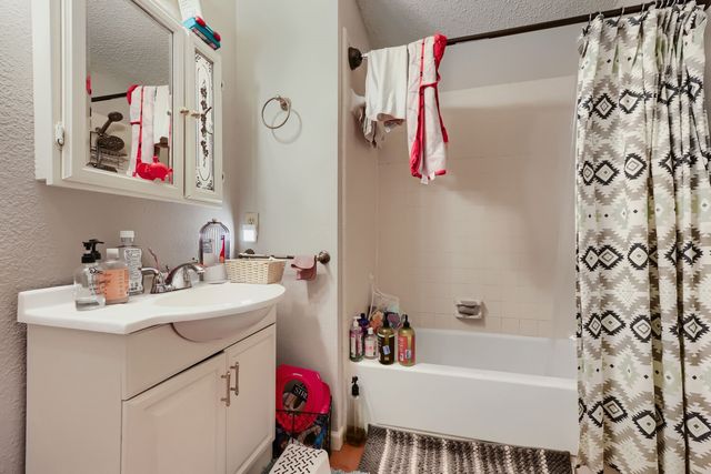 709 Whistler Drive, Arlington, TX 76006