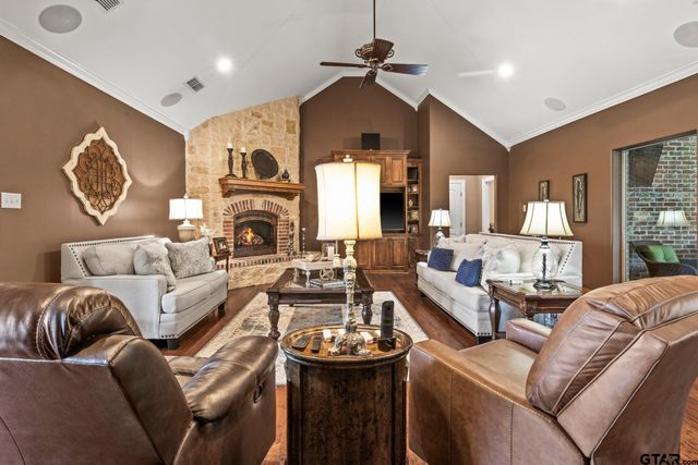 204 PR 54166, Pittsburg, TX 75686