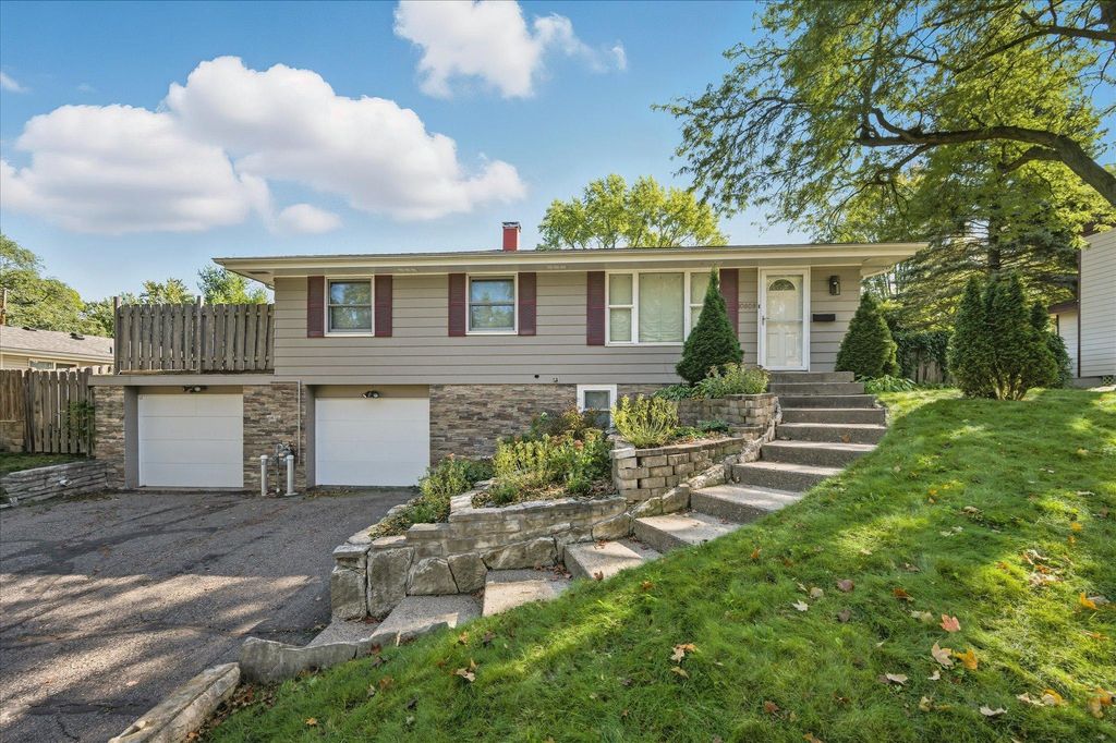 10809 Upton Avenue S, Bloomington, MN 55431