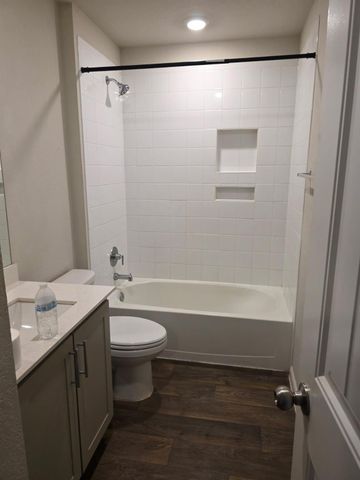 104 Pronghorn CIR, San Marcos, TX 78666
