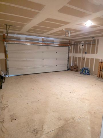 104 Pronghorn CIR, San Marcos, TX 78666