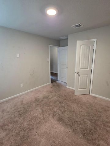 104 Pronghorn CIR, San Marcos, TX 78666