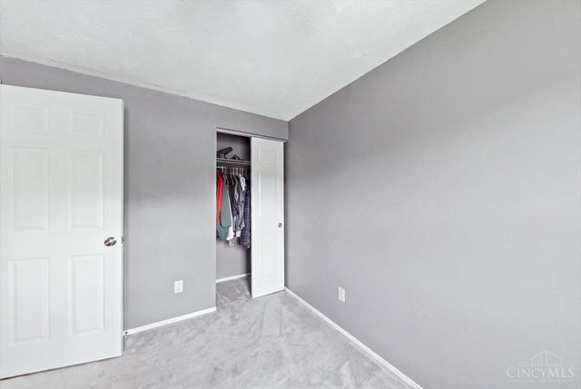10264 Snowflake Lane, Colerain Twp, OH 45251