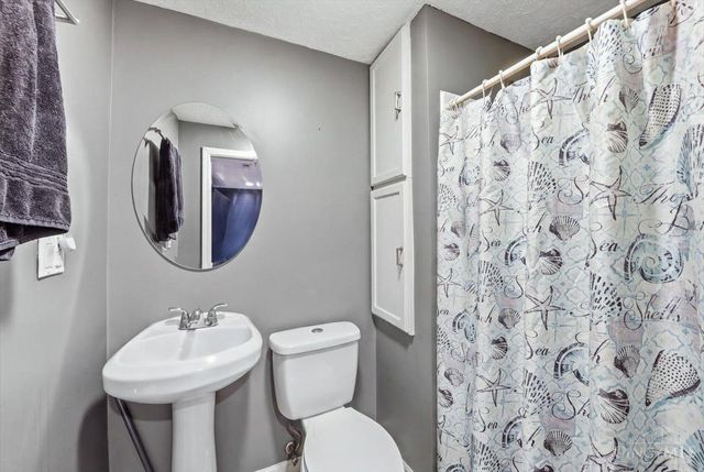 10264 Snowflake Lane, Colerain Twp, OH 45251