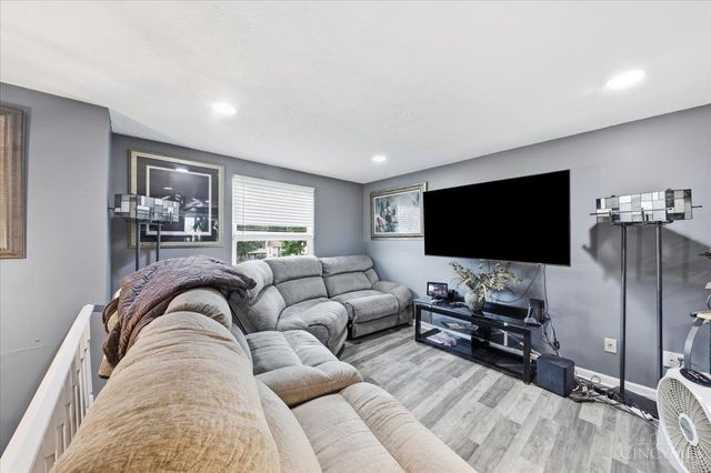 10264 Snowflake Lane, Colerain Twp, OH 45251