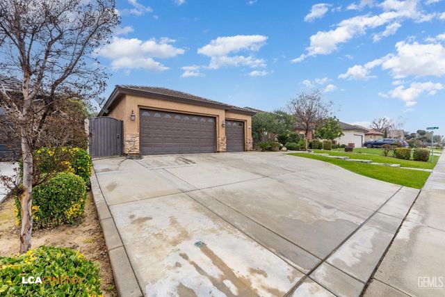 11902 Childress Street, Bakersfield, CA 93312