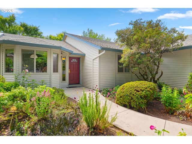 16768 Nw PAISLEY Dr, Beaverton, OR 97006
