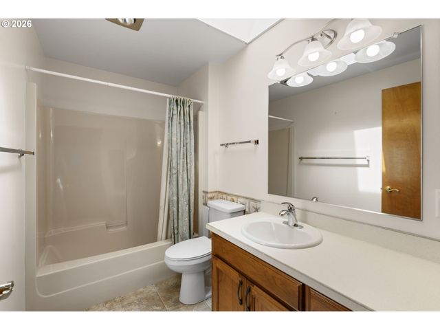 16768 Nw PAISLEY Dr, Beaverton, OR 97006