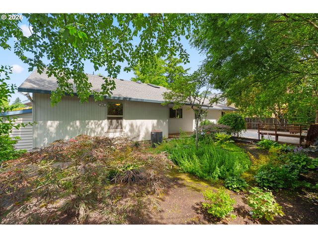 16768 Nw PAISLEY Dr, Beaverton, OR 97006